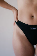 The High-waisted Thong - Midnight Black